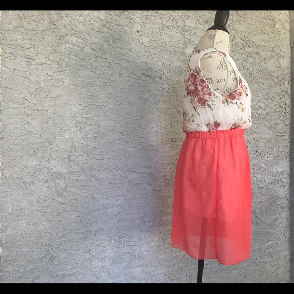 5/$20 SALE ✨ Semi-Sheer Lined Dress with Coral Pink Bottom and Floral Print Top - Picture 3 of 4